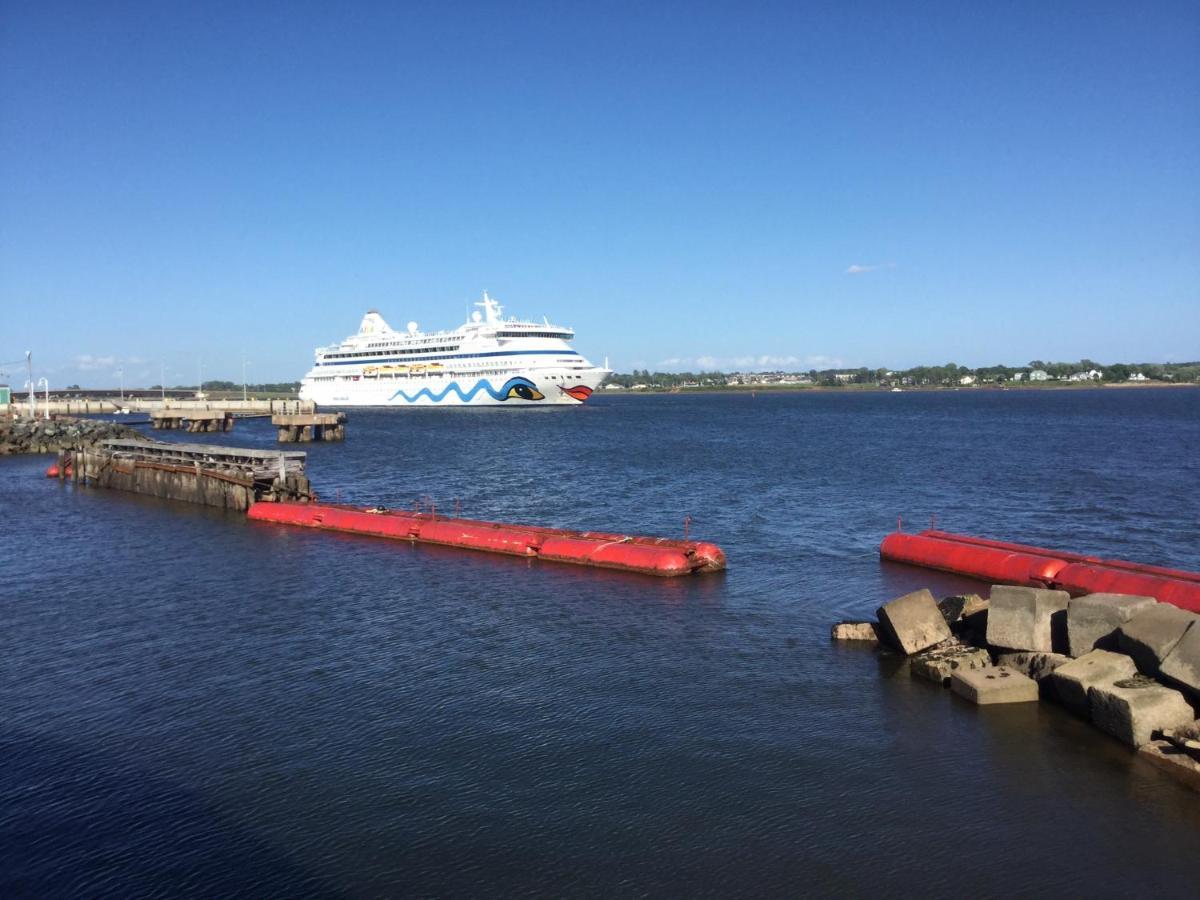 Water Suites Charlottetown Buitenkant foto