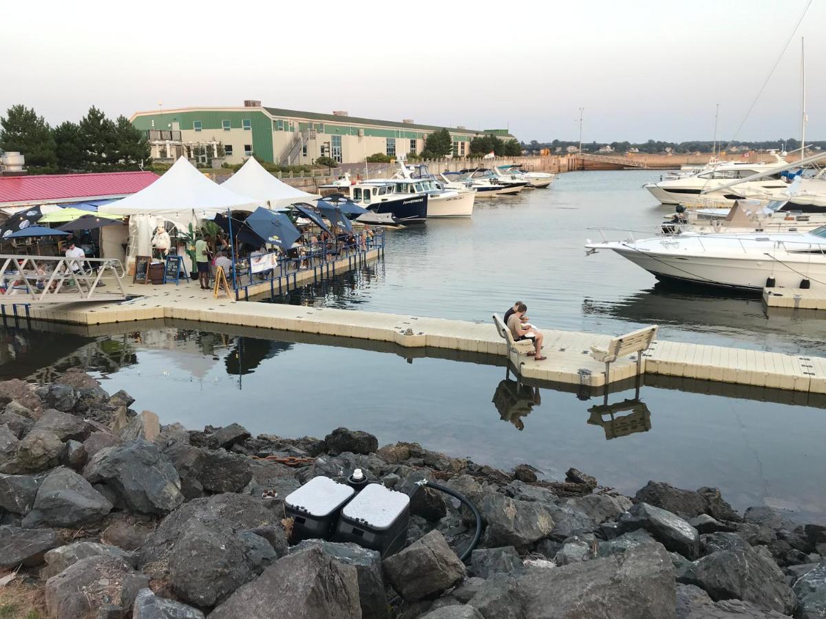 Water Suites Charlottetown Buitenkant foto